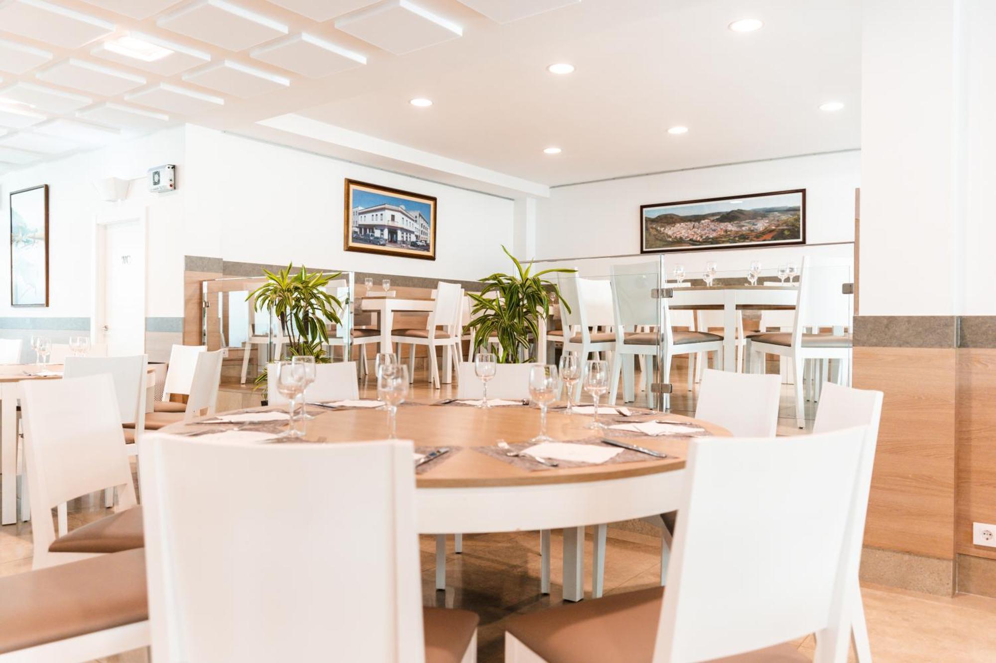 Apartamentos Loar Феррериас Экстерьер фото