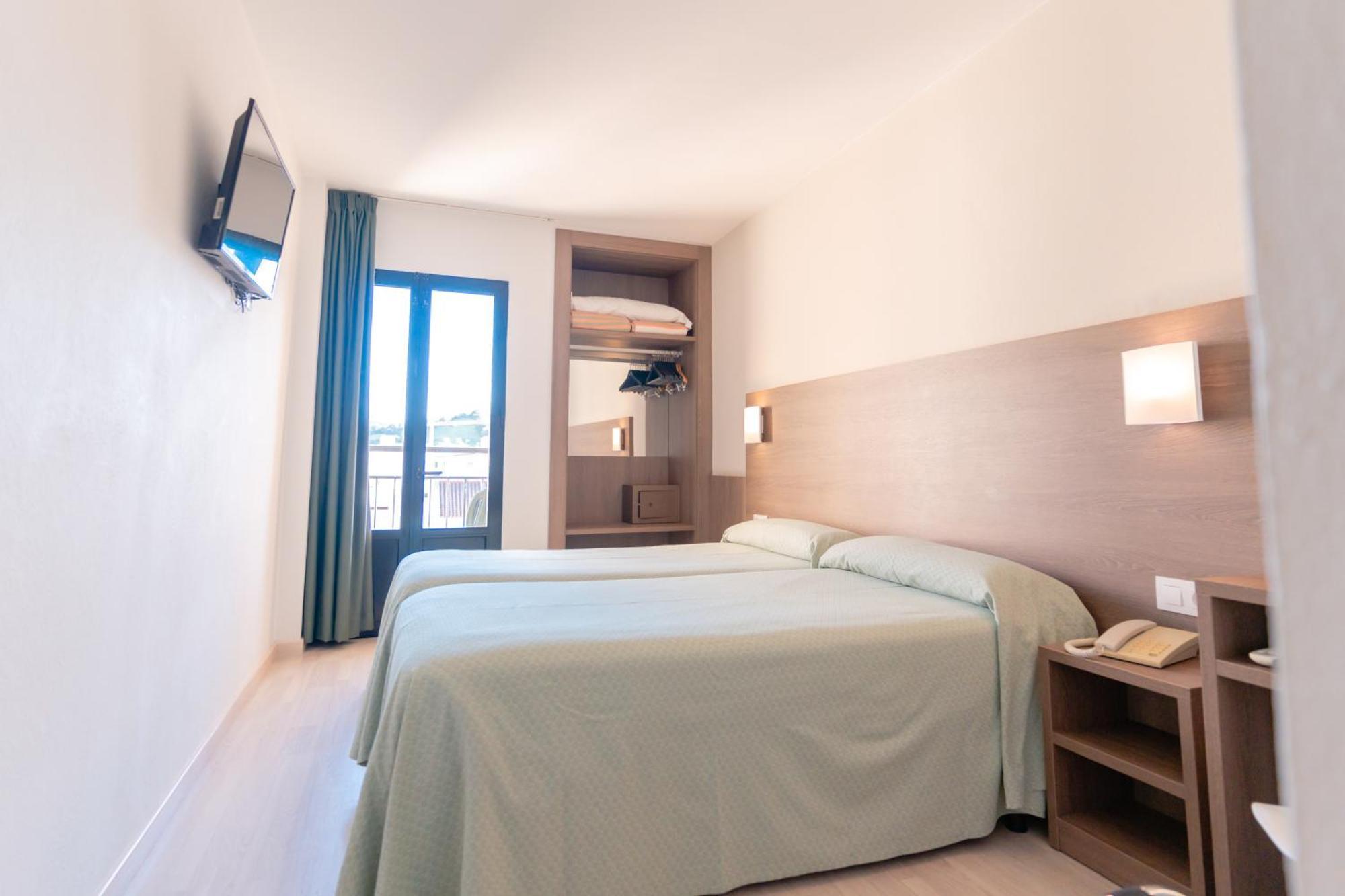 Apartamentos Loar Феррериас Экстерьер фото